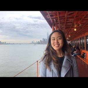 Meet your Posher, Danielle